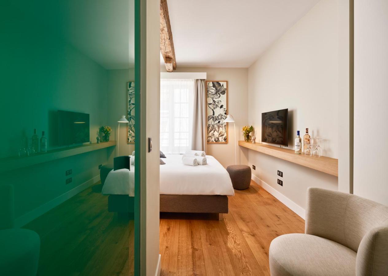 Hotel Le Chevalier Bleu Monpazier Bagian luar foto
