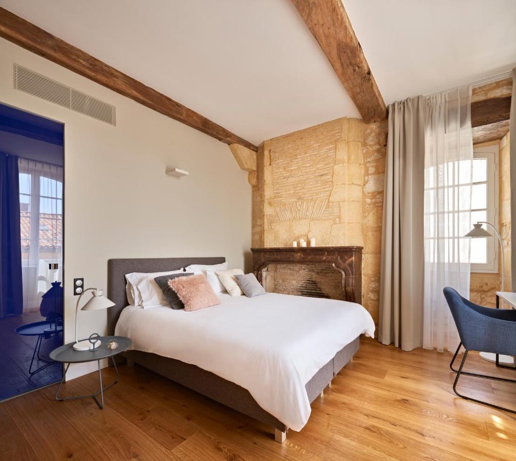 Hotel Le Chevalier Bleu Monpazier Bagian luar foto