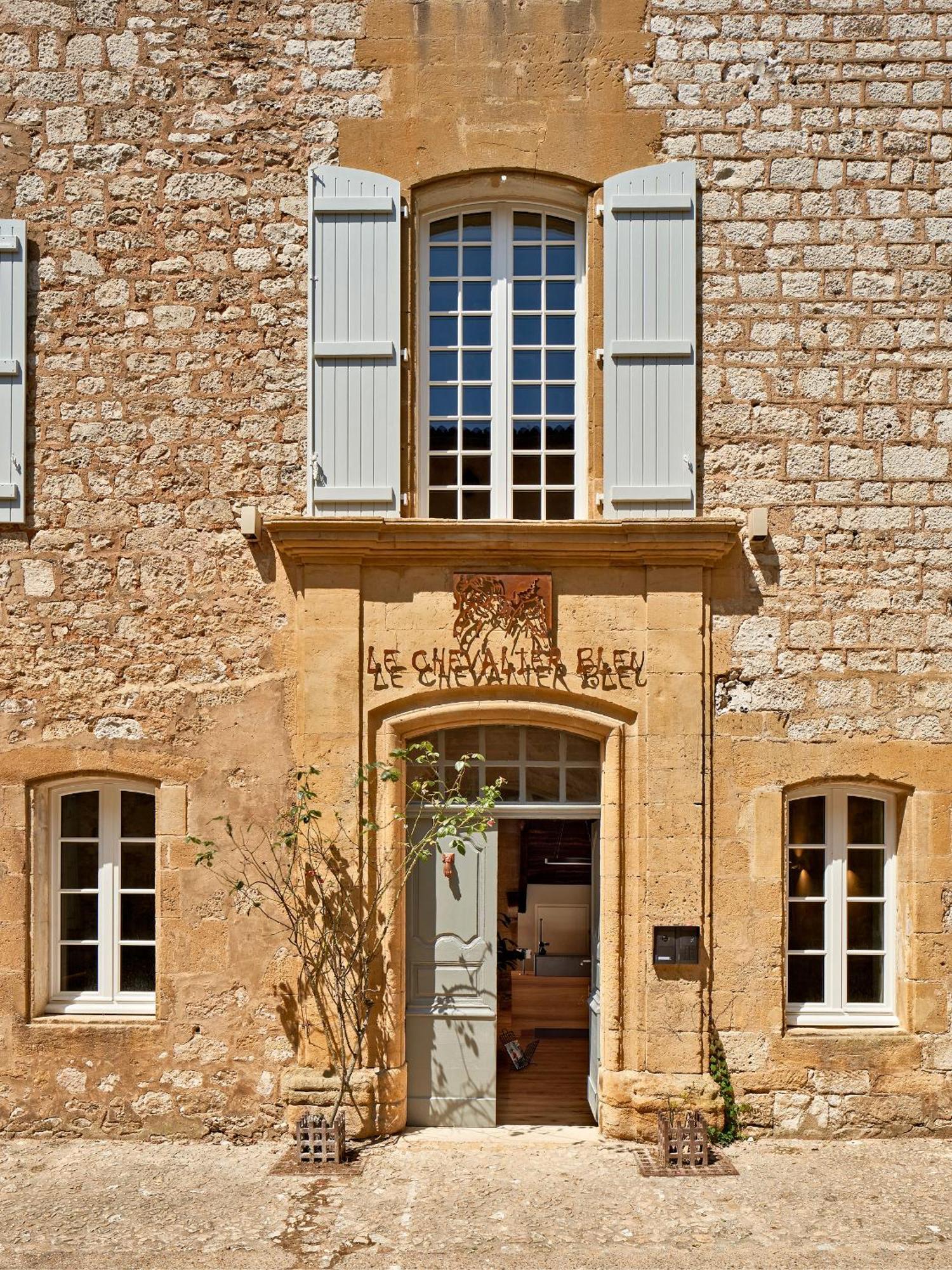 Hotel Le Chevalier Bleu Monpazier Bagian luar foto